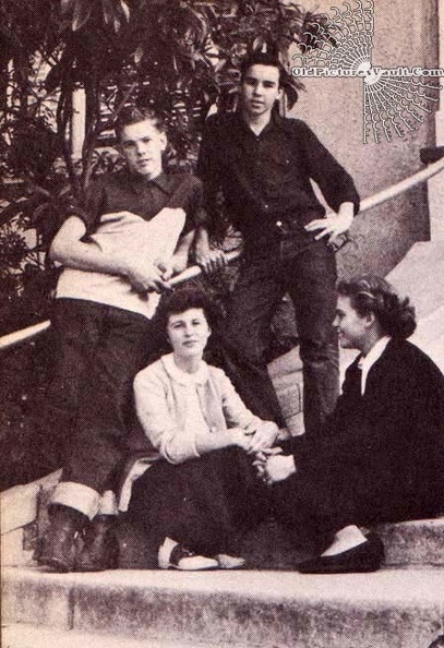 la-pacific-college-high-school-1950-yearbook-4.jpg