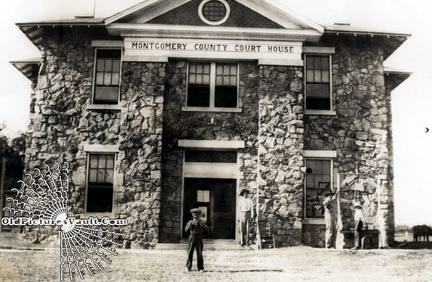 Montgomery County Court House 1945