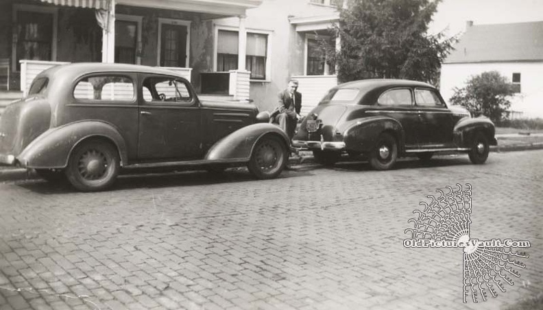 dad-in-center-the-cars-1936-1941-models.jpg