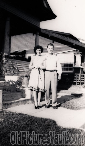 nice-couple-august-1946.jpg