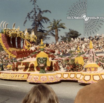 1968-rose-parade-thailand-float.jpg