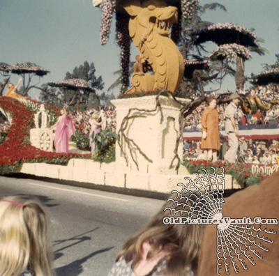 1968-rose-parade-asian-float .jpg
