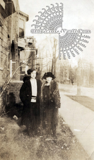 dorothea-and-marcelle-central-high-1922.jpg