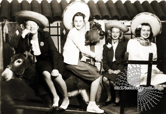 four-beauties-in-mexico-1935.jpg