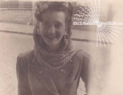 girl-circa-1945.jpg