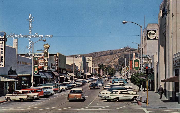 whittier-california-old-postcard.jpg