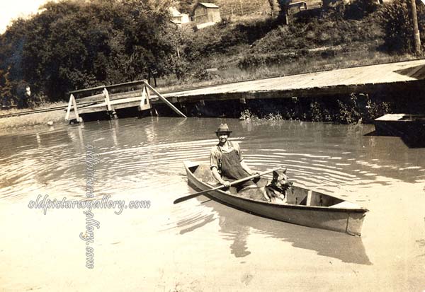 ted-and-journal-flood-of-1932.jpg